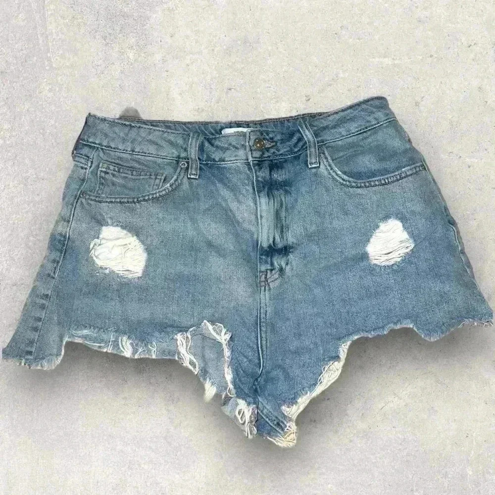 Forever 21 boooooty shorts size‎ 30